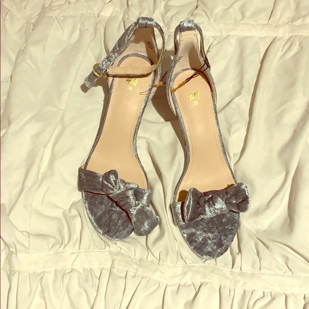 Light blue velvet heels